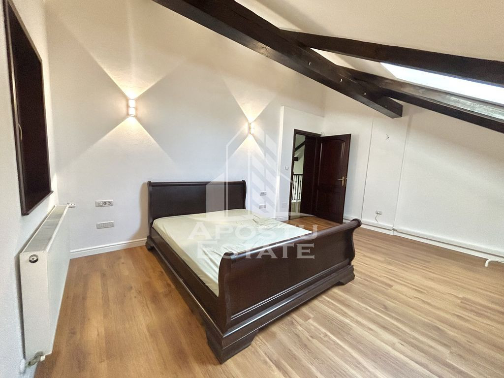 Casa cu 5 camere de inchiriat, curte proprie, Sanmihaiu Roman, Timis