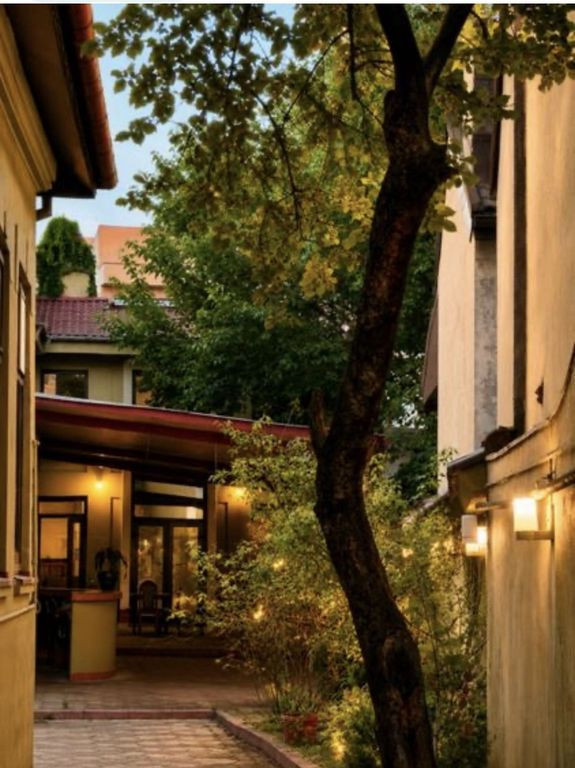 Pache Protopopescu, restaurant cu tradiție