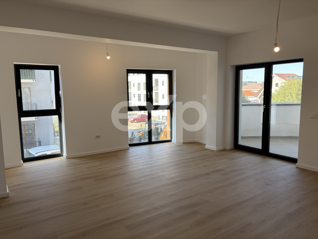 Apartament 3 camere 2 bai ,decomandat, parter, tractorul nou