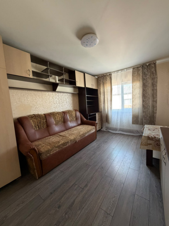 Garsonieră de închiriat, 28 mp, Str. Vlad Țepeș