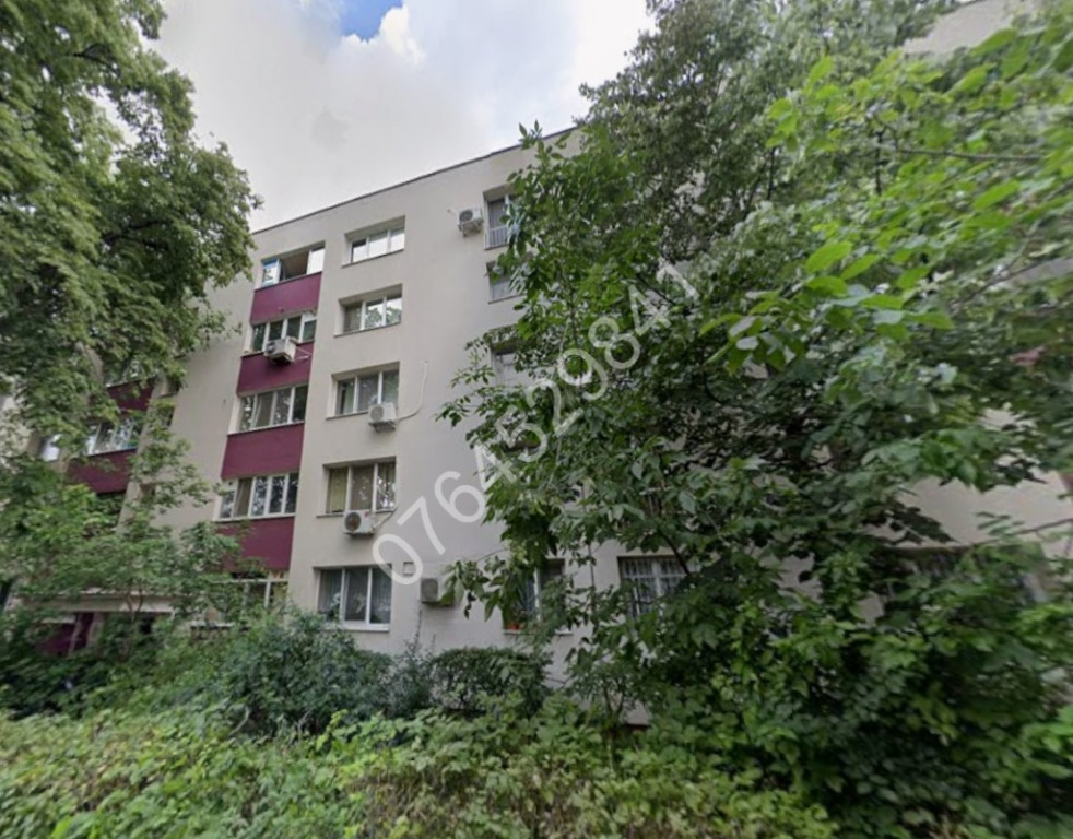 Apt. 2 cam. Campia Libertatii, la 10 min. metrou Piata Muncii, renovat