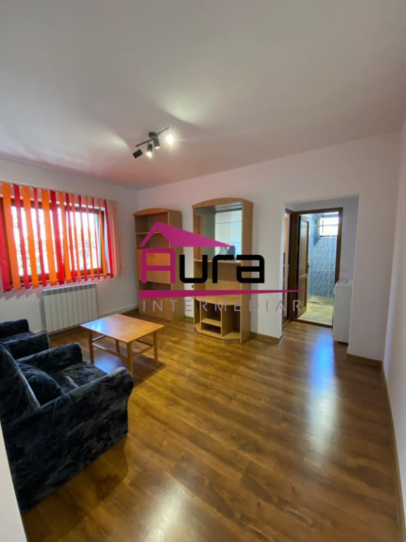 Inchiriez apartament 3 camere zona Alunisului