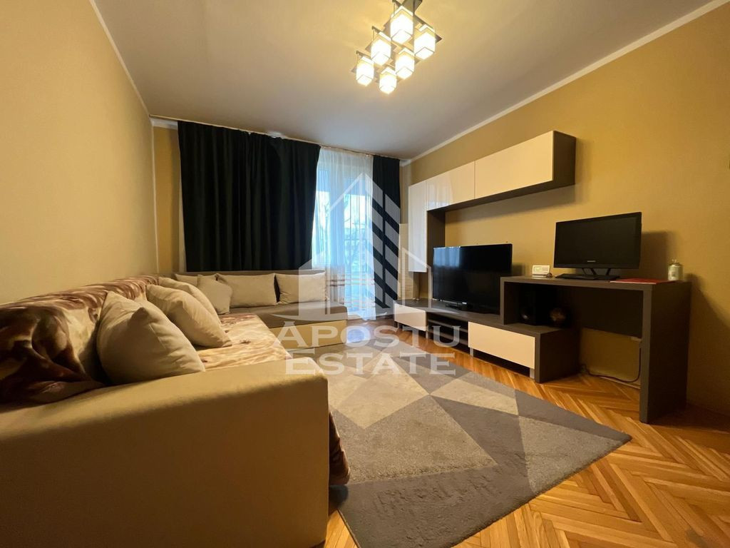 Apartament 3 camere, zona Podgoria