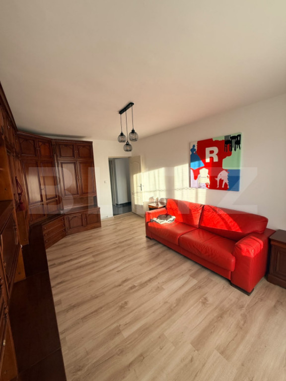 Apartament Unirii , 2 camere , etaj 2