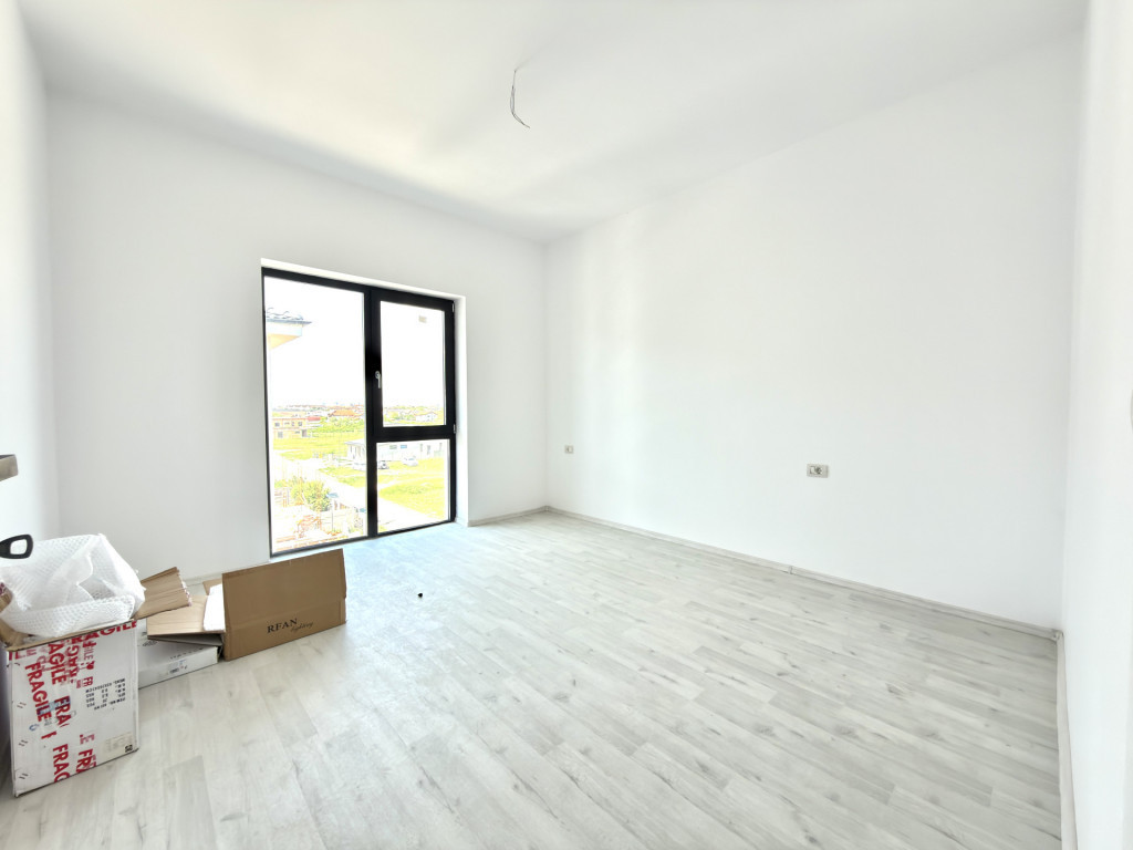 Apartament 2 camere, 52 mp utili, decomandat - Giroc