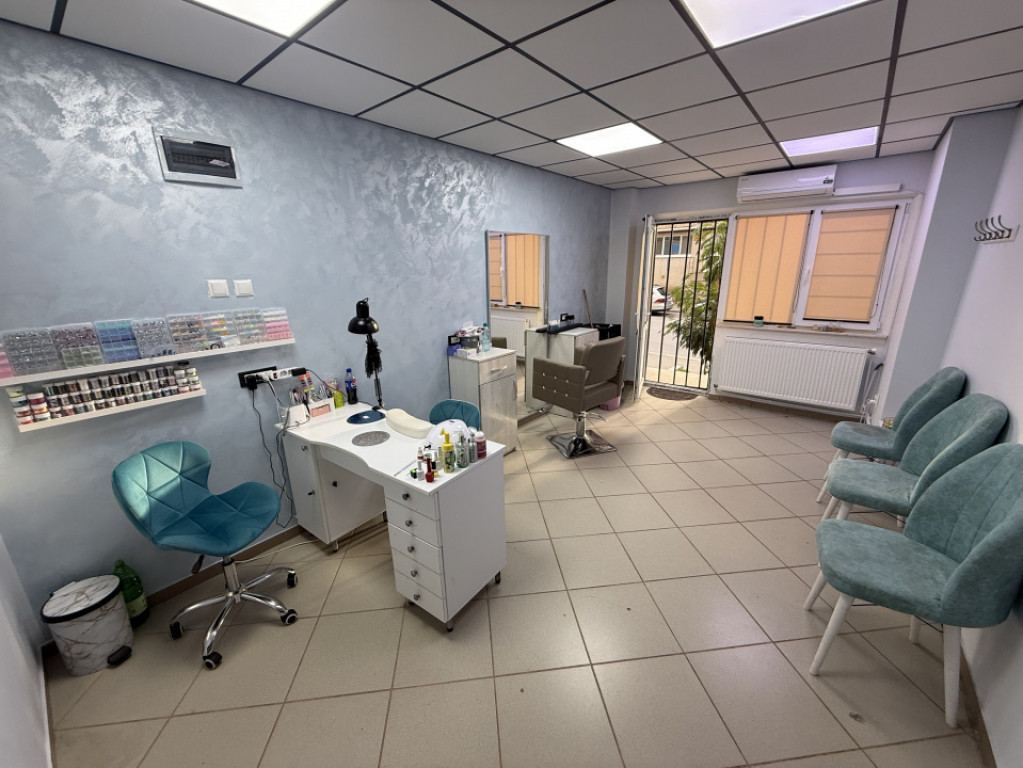 Spatiu Comercial - PACII, 2 camere, 30 mp, vad pietonal/ str