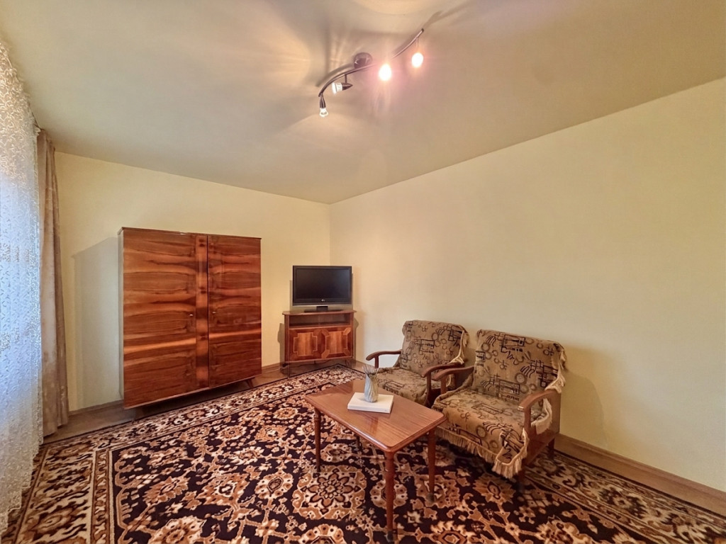 Apartament 2 camere, etaj 2, decomandat, 50mp, zona Aradului