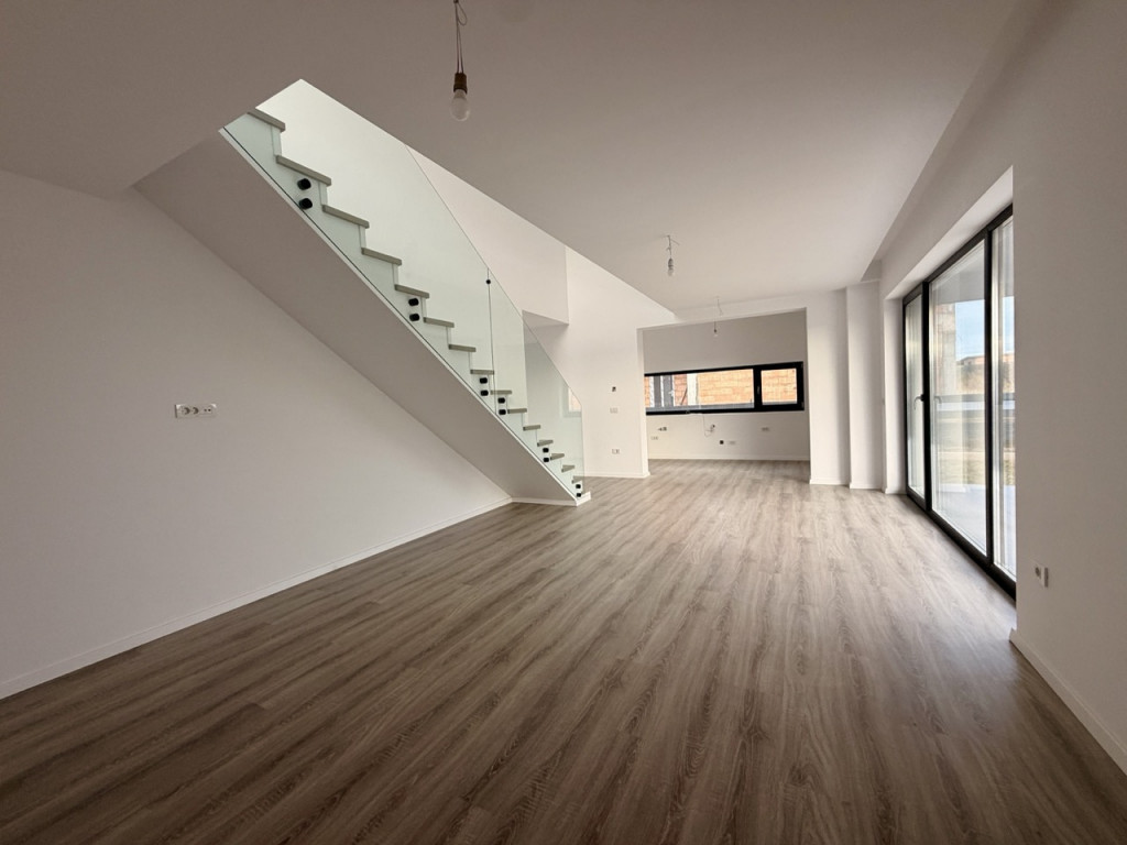 Casa individuala, design deosebit, 4 camere - Giarmata Mare
