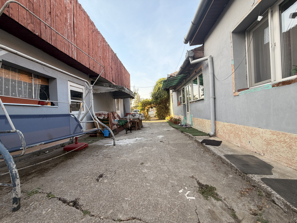 Casa individuala 110 mp utili, 1487 mp teren - Zona Blascovi