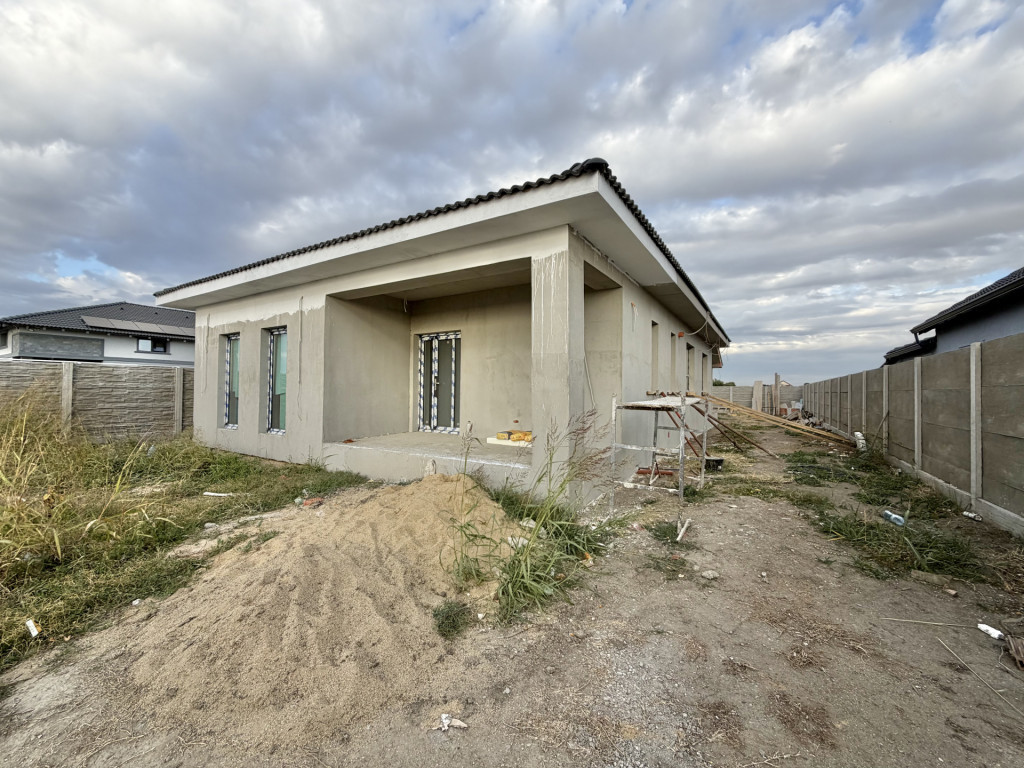 Casa individuala, 4 camere, 100mp utili, 533mp teren in Sanm