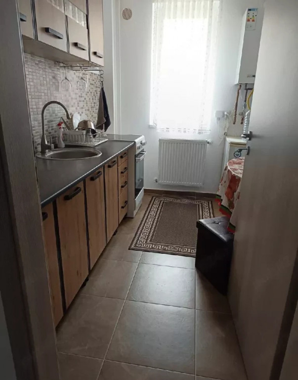 Apartament 1 camera, decomandat, 38 mp utili, etaj 1, loc de