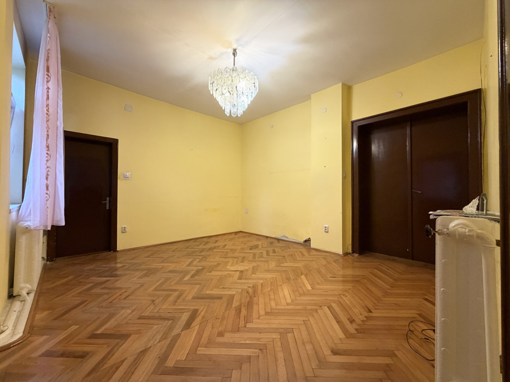 Casa 107 mp utili, 400 mp teren, garaj, anexe - Sagului