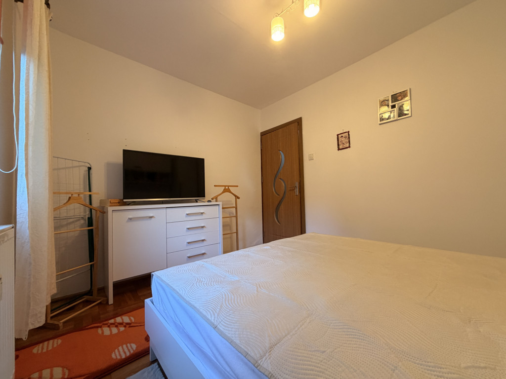 Apartament 2 camere, decomandat, 42 mp utili, etaj 1 - Giroc