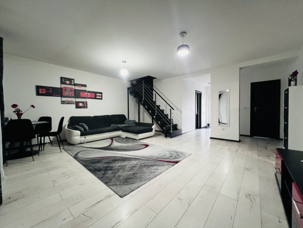 Duplex 5 camere, P+M, 78 mp utili, 315 mp teren - Mosnita No