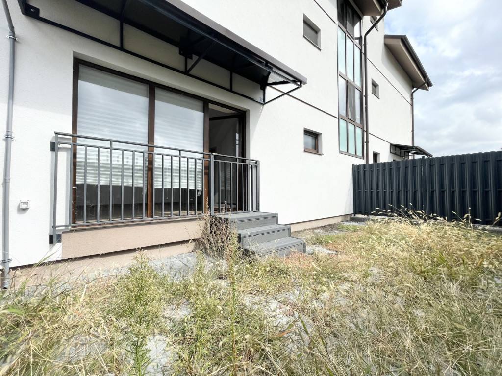 Apartament 39mp, curte 35mp, 2 locuri de parcare - Mosnita