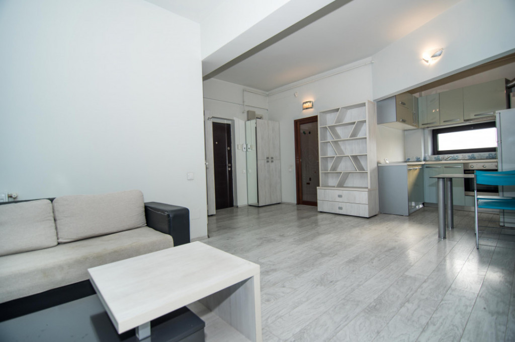 Apartament 2 camere central, Pitesti