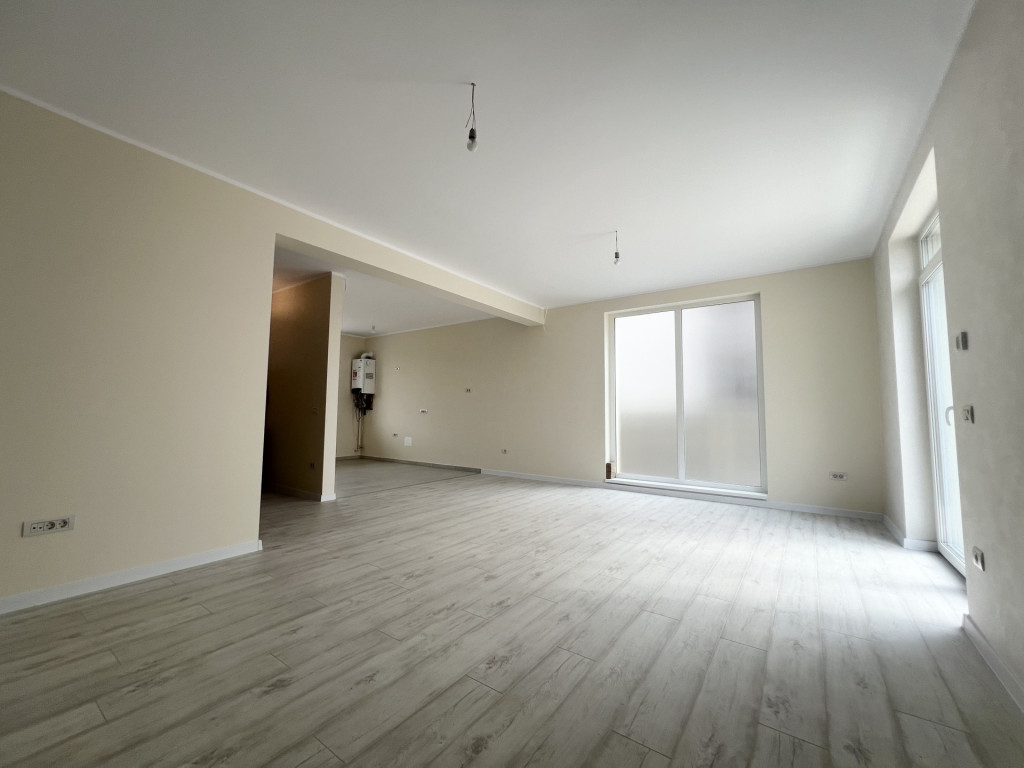 Duplex elegant, 4 camere, 97 mp utili, 270 mp teren - Giroc