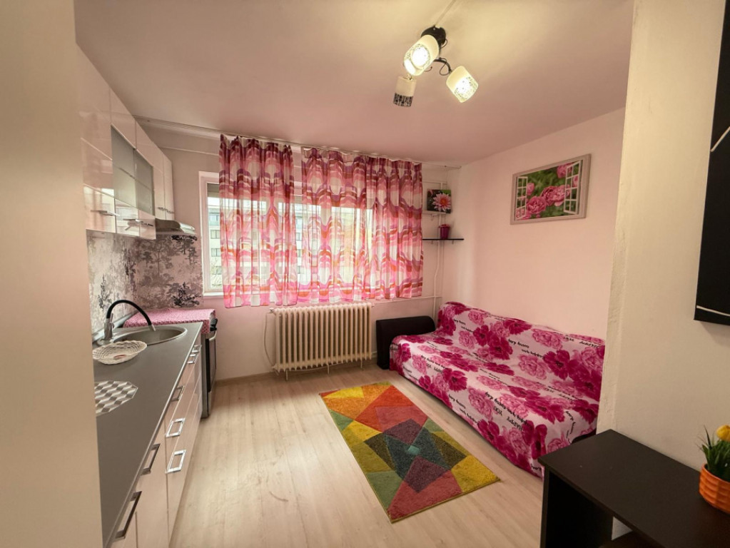 Apartament cu o camera, 20 mp - Soarelui