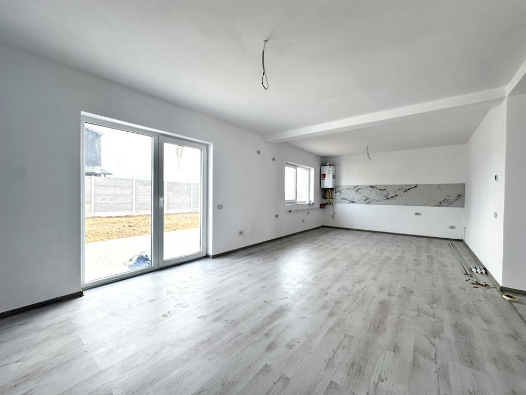 Duplex elegant cu 3 camere, 80 mp utili, 325 mp teren - Sana
