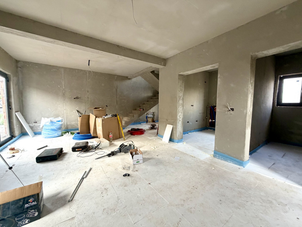 Duplex elegant, 4 camere, 97 mp utili, 200 mp teren - Sanand