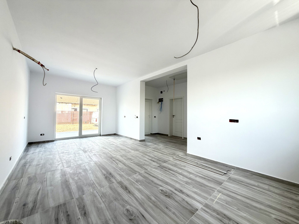 Casa individuala cu 3 camere, 68 mp utili, 290 mp teren - Sa