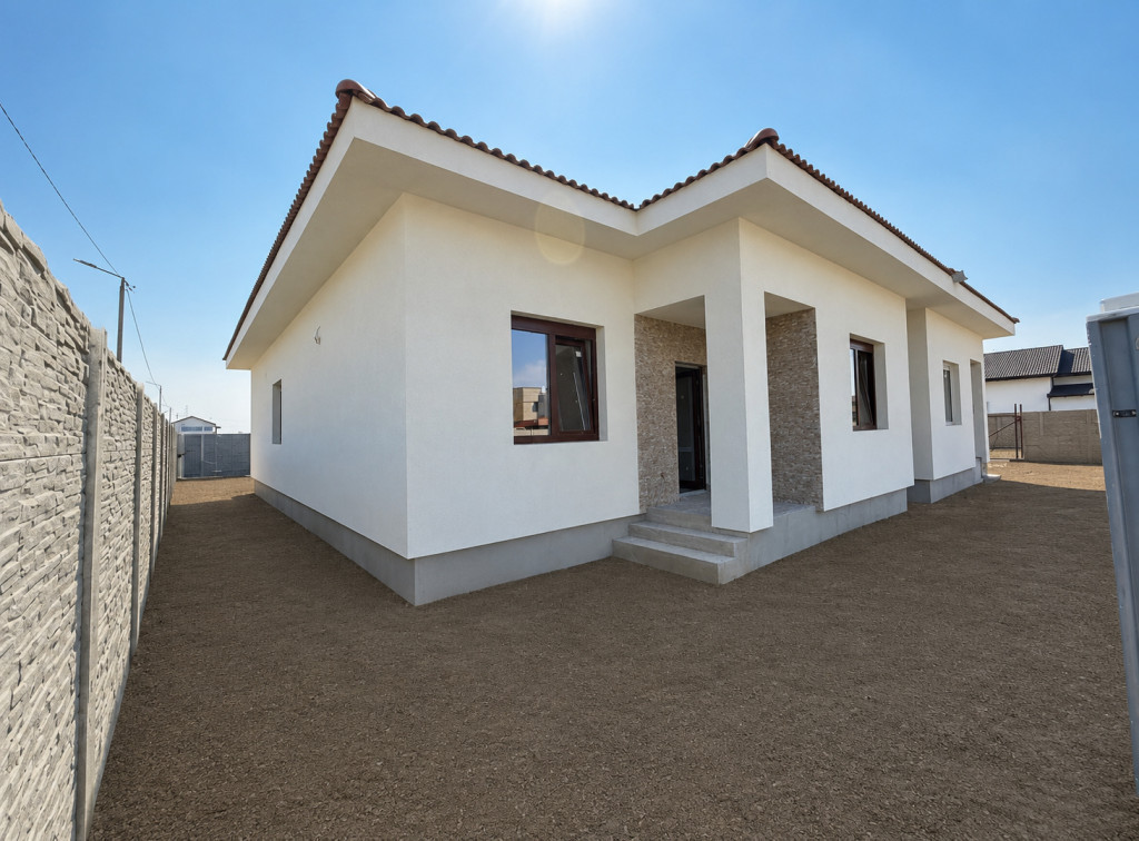 Duplex 4 camere, 325mp teren, despartit prin dressing in Gir