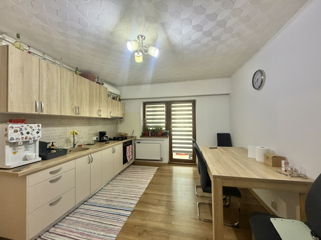 Apartament 2 camere, decomandat, mobilat/utilat, zona Soarel
