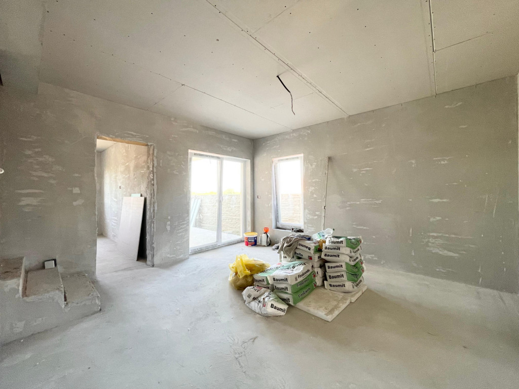 Duplex cu 3 dormitoare + living - Mosnita Veche