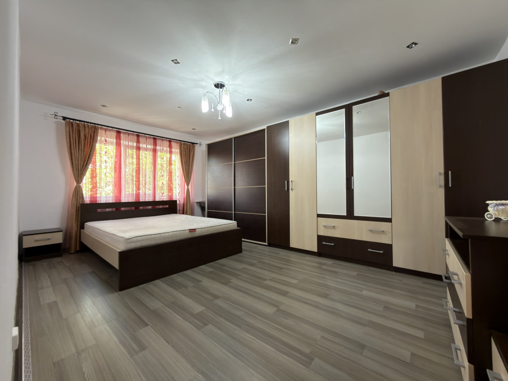 Apartament 2 camere, 50mp utili, decomandat - zona Girocului