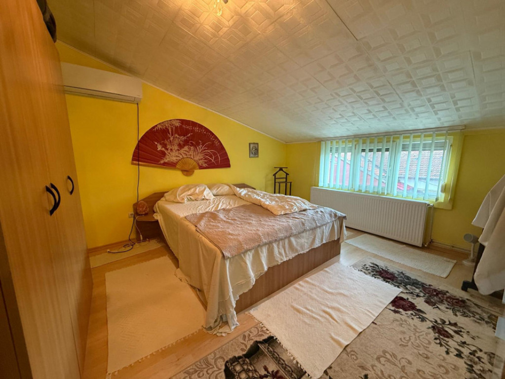 Apartament spatios, 3 camere, cu boxa pentru depozitare si g