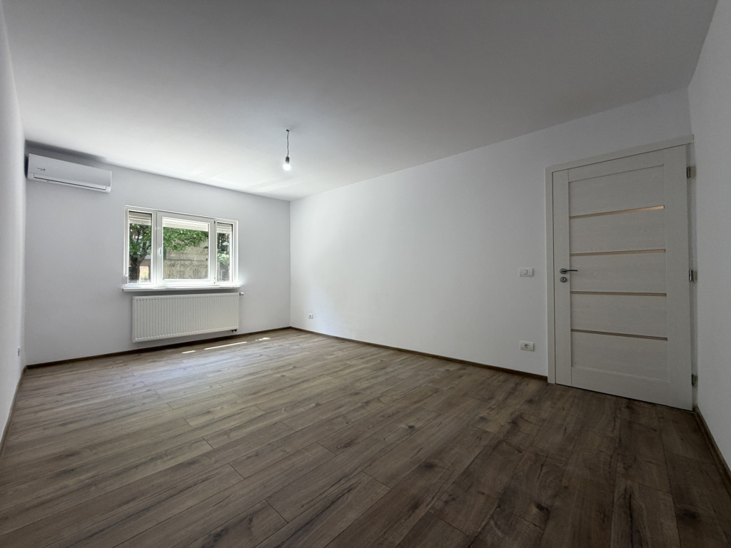 Apartament 2 camere, 50mp utili, renovat complet, parter - S
