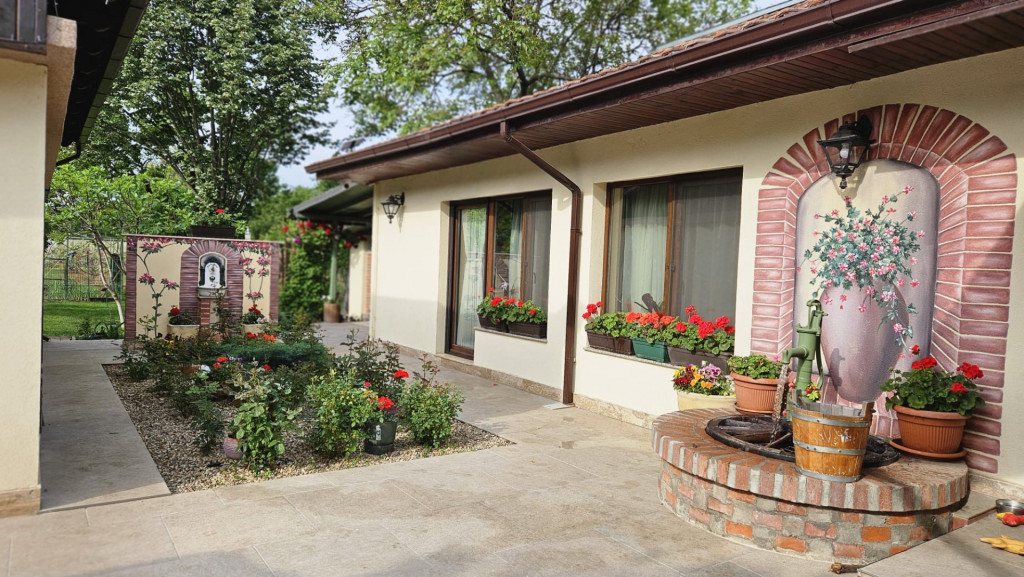 Casa din povesti, 5 camere, pe parter- zona Lipovei Timișoa
