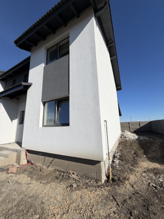 Duplex, 4 camere, 312mp teren, 95mp utili - Sacalaz