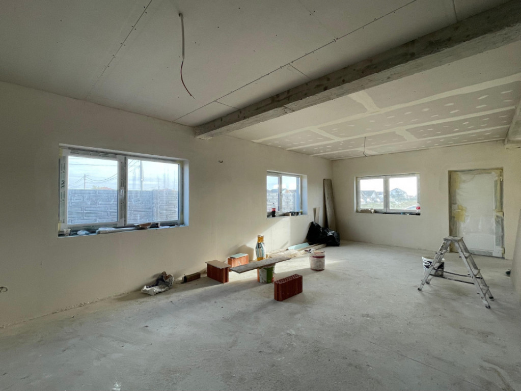 Duplex 4 camere, 118mp utili, 329mp teren - Lidl Mosnita Vec