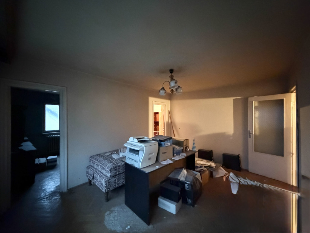 Apartament 4 camere, 70mp utili, Boxa 9mp, etaj 1 - Take Io