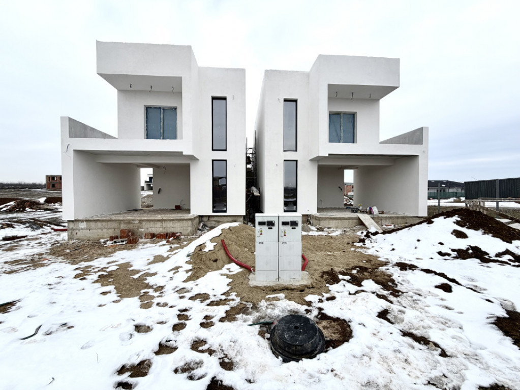 Duplex de top cu 4 camere, 110 mp utili, 350 mp teren - Giar