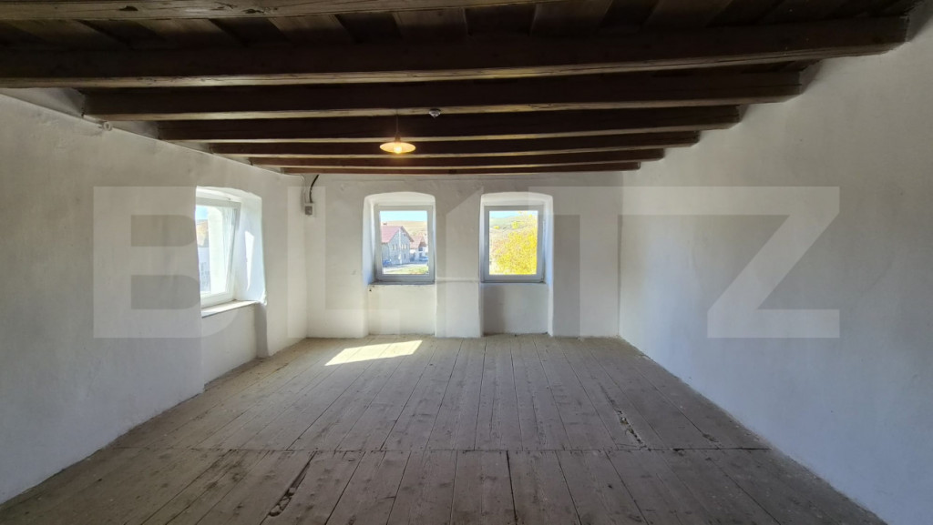 Casa Homorod -Mercheasa- teren 4800 intravilan , posibilitat