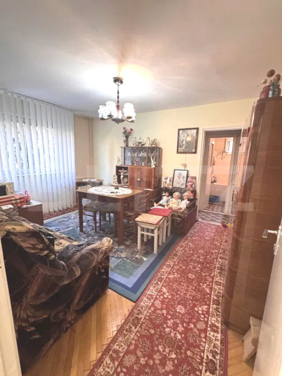 Apartament in bloc tip vila, parter, 50 mp, mobilat utilat -