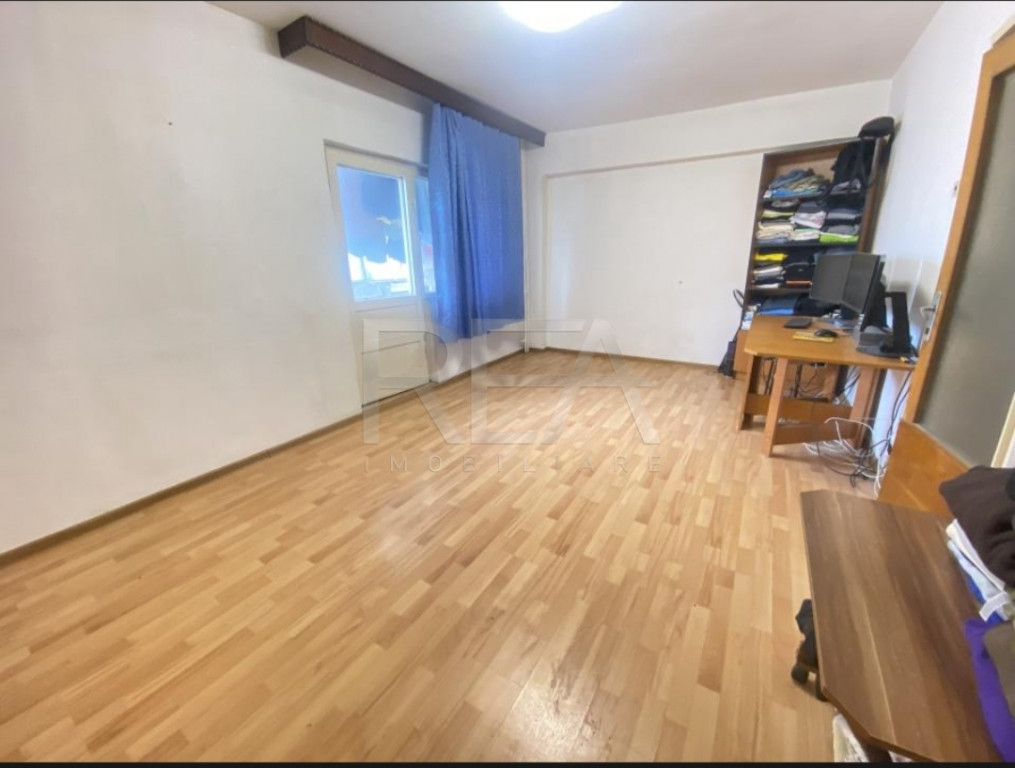 Apartament 2 camere tip studio Piata Pucheni .
