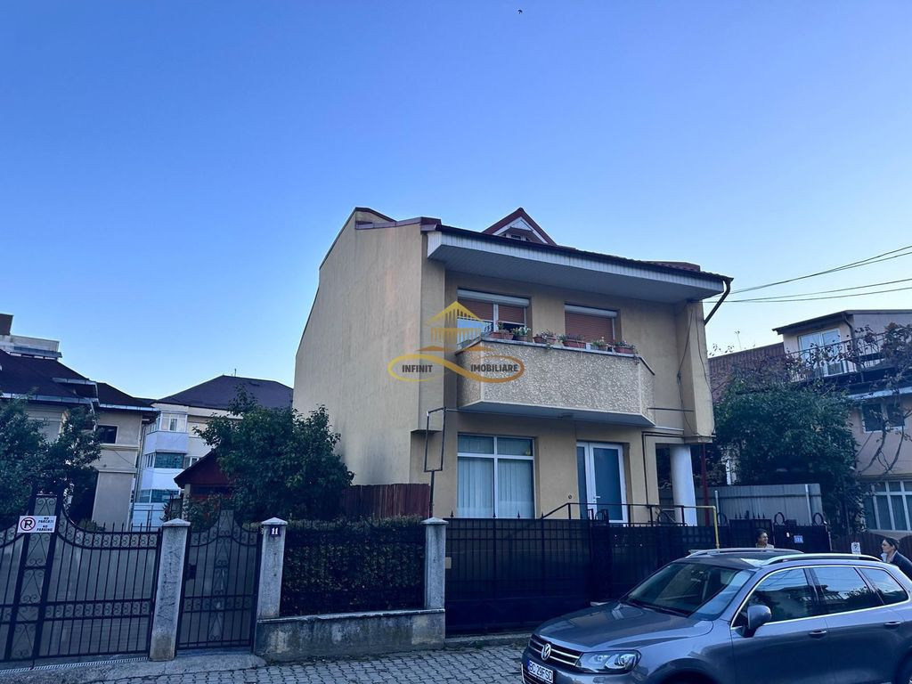 De vanzare casa ultracentrala de vanzare Bacau