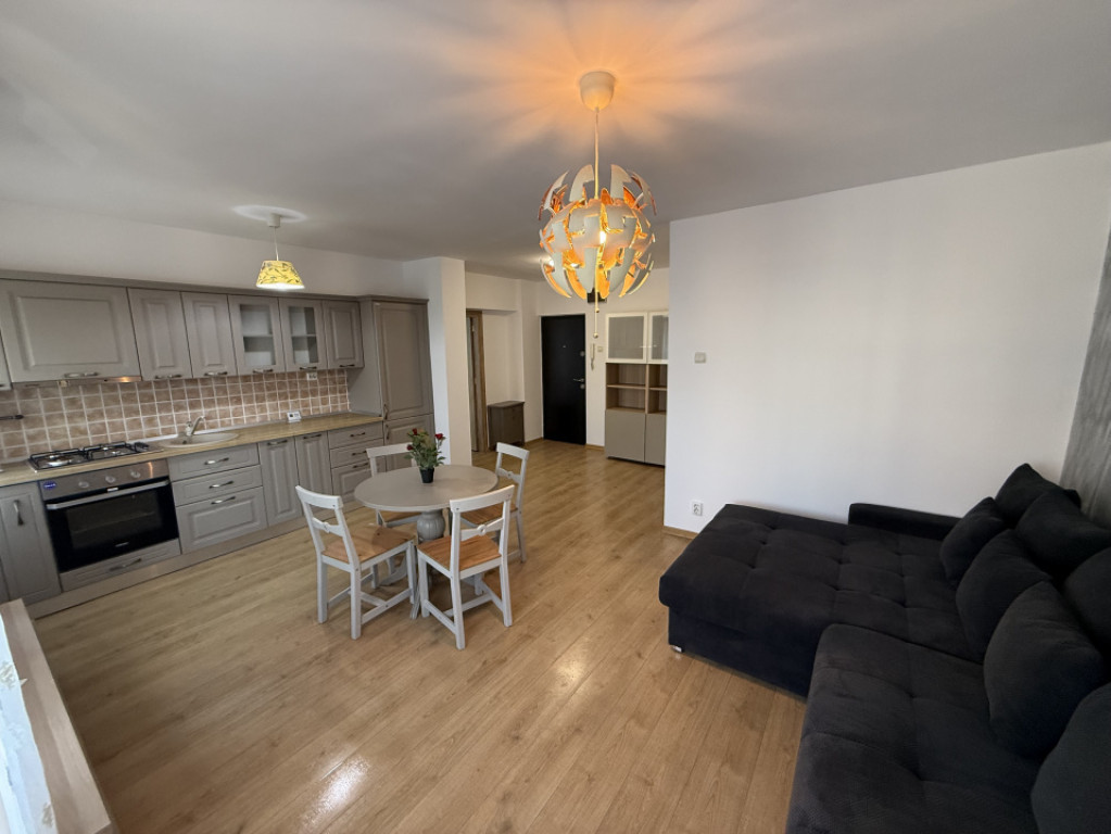 Ultracentral, renovat, mobilat-utilat, centrala
