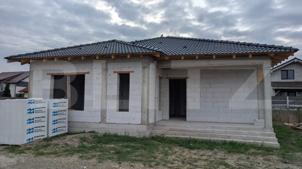 Casa de vanzare, zona Micesti, cu 4 camere.