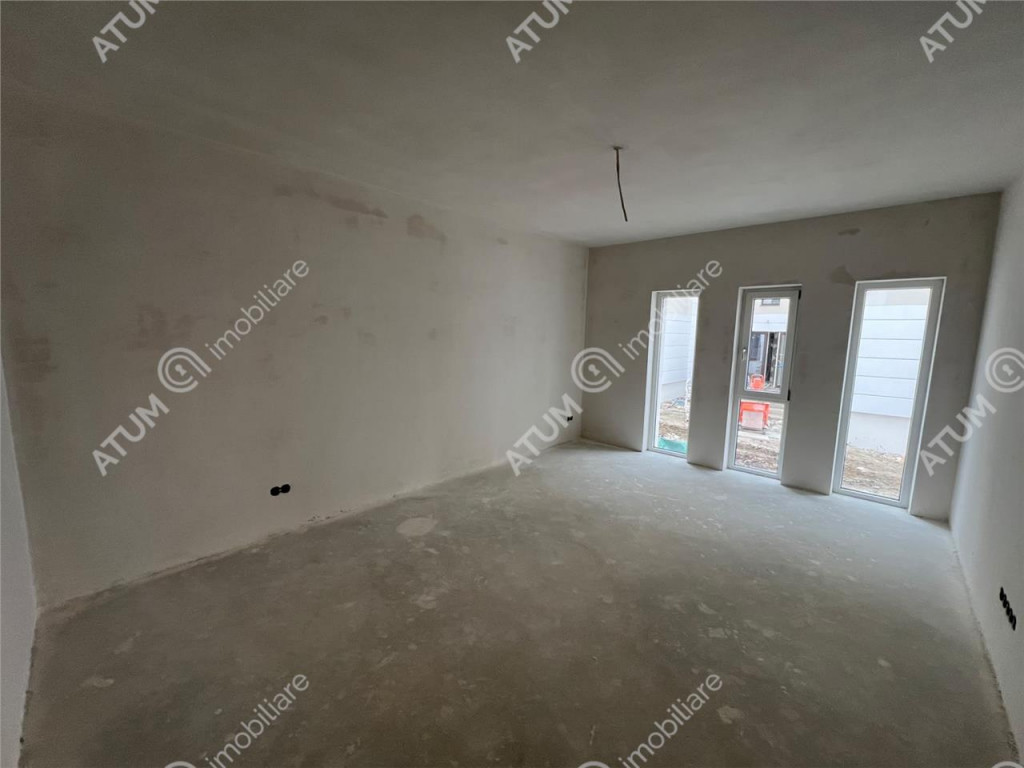 Apartament 3 camere 2 balcoane parcare zona Shopping City Se