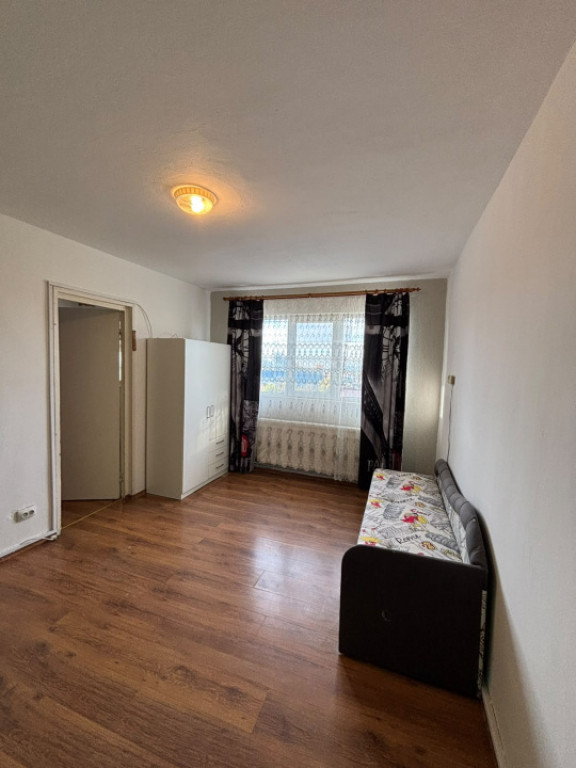 Apartament cu 2 camere de vanzare in Valenii de Munte, Praho