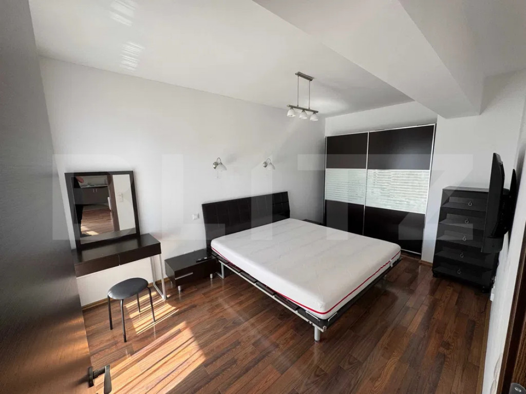 Apartament 1 camera, living + bucatarie, zona Plopilor