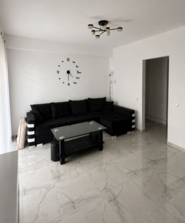 Apartament modern cu grădină proprie de 100 mp și acces l