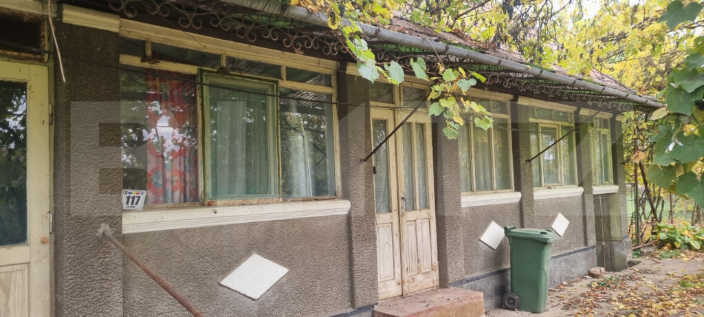 Casa 3 camere,curte,gradina si teren