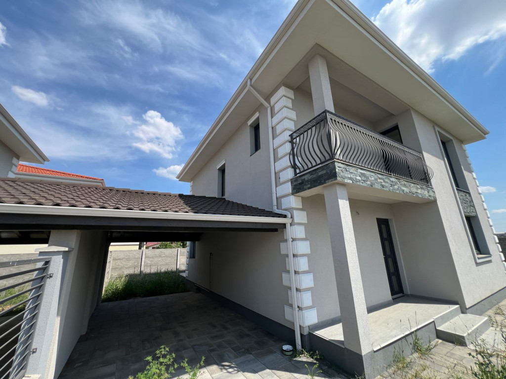 COMISON 0% | Duplex 5 camere despartit prin carport | Chisod