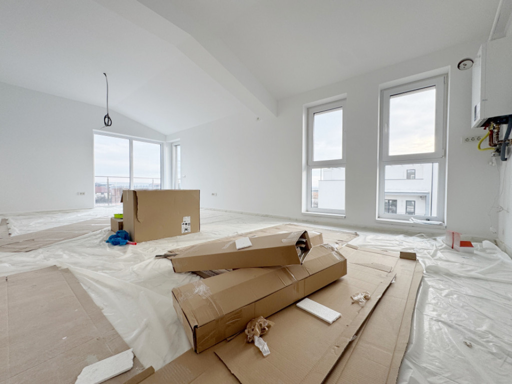 Penthouse 3 camere decomandat, 70mp utili, 30mp terasa, Giro