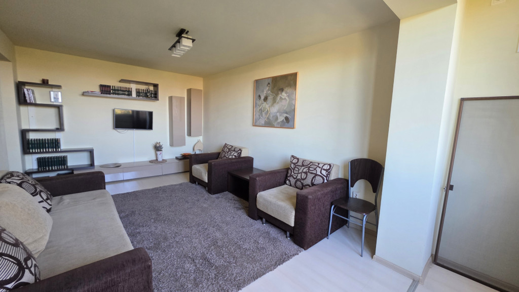 Apartament 3 camere decomandat, mobilat, zona Take Ionescu ?